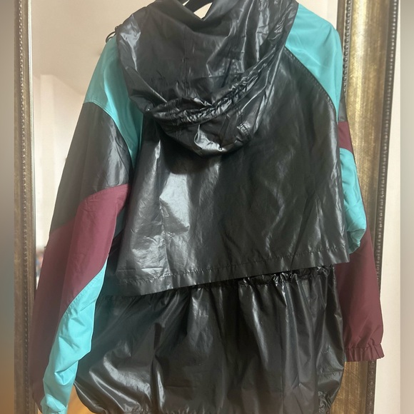 Lacoste Women's Adjustable Waist Colorblock Jacket - Picture 11 of 11